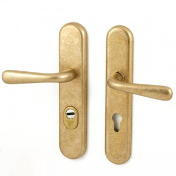 Veiligheidsset Kira met deurkrukken Silvia messing getrommeld