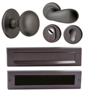 Complete voordeurset rooster Gun metal PVD Complete voordeurset rooster Gun metal PVD