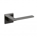 Deurkruk Olivari Trend vierkant rozet antraciet mat titaan PVD