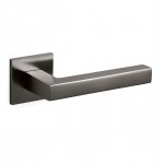 Deurkruk Olivari ABC vierkant rozet antraciet mat titaan PVD