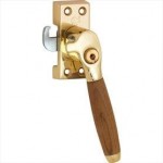 Raamsluiting SKG Ton messing ongelakt teak